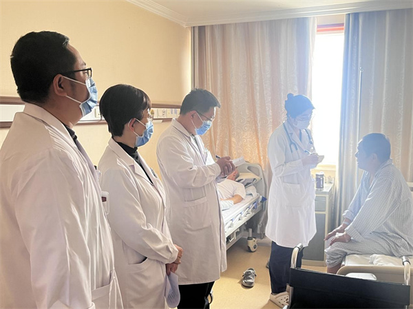 持续强化“三基、三严”，促进医疗质量提升—— 记2025年度病历评比活动