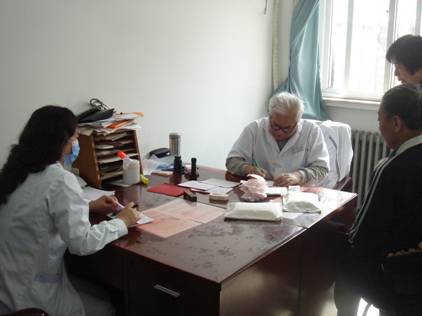 1434523563675923.jpg 张吕夫带徒.jpg